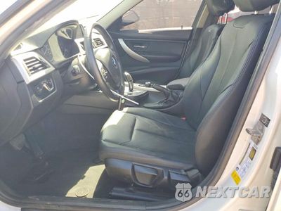 Zdjęcie 7 z 13 samochodu: 2015 BMW 320 I VIN:WBA3B1G54FNT02981 - miniatura