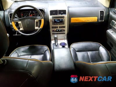 Zdjęcie 8 z 13 samochodu: 2009 LINCOLN MKX VIN:2LMDU88C89BJ12320 - miniatura