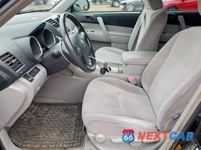 Zdjęcie 7 z 13 samochodu: 2008 TOYOTA HIGHLANDER BASE VIN:JTEES41A082046387 - miniatura