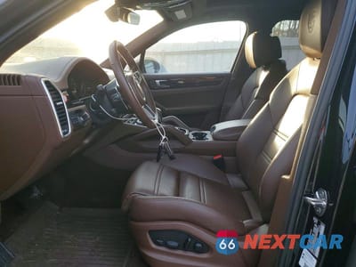 Zdjęcie 7 z 12 samochodu: 2022 PORSCHE CAYENNE VIN:WP1AA2AY0NDA04176 - miniatura
