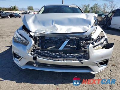 Piąte zdjęcie samochodu w środku: 2018 INFINITI Q50 3.0T LUXE VIN:JN1EV7AR2JM438979 - miniatura