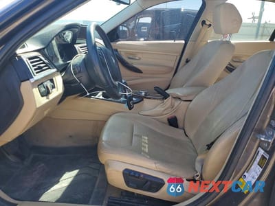 Zdjęcie 7 z 12 samochodu: 2014 BMW 328 I SULEV VIN:WBA3C1C50EK107091 - miniatura