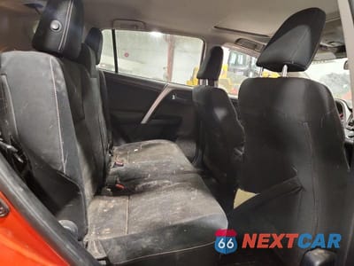 Zdjęcie 11 z 14 samochodu: 2016 TOYOTA RAV4 XLE VIN:JTMRFREV9GJ097699 - miniatura