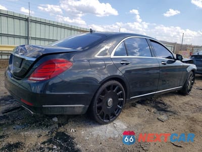 Trzecie zdjęcie samochodu z tyłu: 2015 MERCEDES-BENZ S 550 4MATIC VIN:WDDUG8FB0FA203063 - miniatura