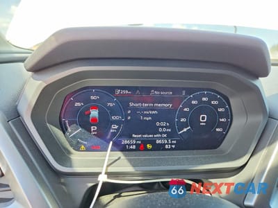 Zdjęcie 9 z 14 samochodu: 2024 AUDI Q4 E-TRON PREMIUM VIN:WA1KUBFZ7RP053839 - miniatura