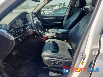 Zdjęcie 7 z 12 samochodu: 2016 BMW X5 SDRIVE35I VIN:5UXKR2C52G0H42087 - miniatura