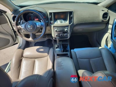 Zdjęcie 8 z 12 samochodu: 2009 NISSAN MAXIMA 3.5 S VIN:1N4AA51E49C806143 - miniatura