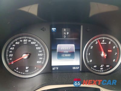 Zdjęcie 9 z 12 samochodu: 2016 MERCEDES-BENZ GLC 300 4MATIC VIN:WDC0G4KB8GF055430 - miniatura