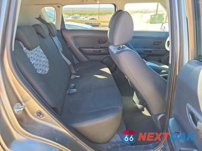 Zdjęcie 10 z 11 samochodu: 2010 KIA SOUL + VIN:KNDJT2A22A7060667 - miniatura