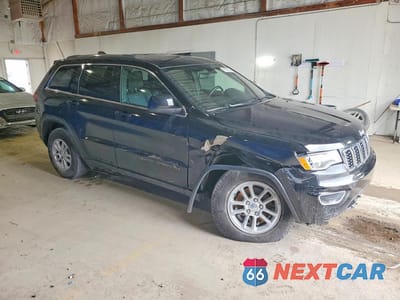 Czwarte zdjęcie samochodu z boku: 2020 JEEP GRAND CHEROKEE L LAREDO VIN:1C4RJFAG0LC343672 - miniatura