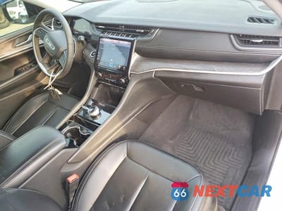 Zdjęcie 8 z 12 samochodu: 2023 JEEP GRAND CHEROKEE LIMITED VIN:1C4RJHBGXPC593162 - miniatura