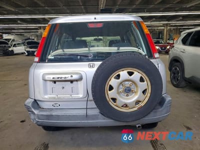 Zdjęcie 6 z 11 samochodu: 2000 HONDA CR-V LX VIN:JHLRD2842YC018253 - miniatura