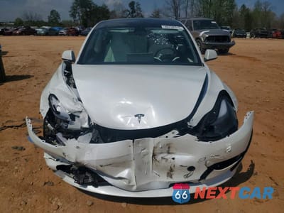 Piąte zdjęcie samochodu w środku: 2023 TESLA MODEL 3 VIN:5YJ3E1EC5PF477252 - miniatura