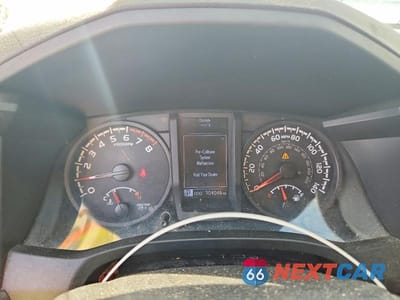 Zdjęcie 9 z 11 samochodu: 2019 TOYOTA TACOMA SR V6 VIN:3TMCZ5AN0KM210043 - miniatura