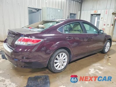 Trzecie zdjęcie samochodu z tyłu: 2011 MAZDA 6 I VIN:1YVHZ8CH6B5M02596 - miniatura