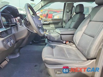 Zdjęcie 7 z 13 samochodu: 2025 CHEVROLET SILVERADO K1500 LT VIN:1GCUKDED0SZ315085 - miniatura