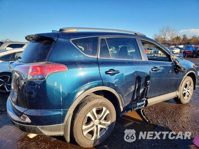 Trzecie zdjęcie samochodu z tyłu: 2018 TOYOTA RAV4 LE VIN:2T3BFREV5JW805845 - miniatura