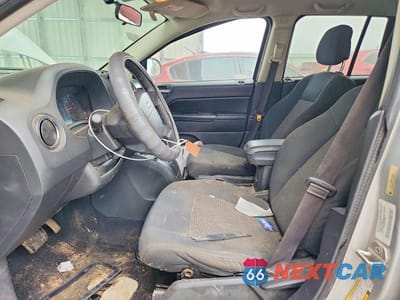 Zdjęcie 7 z 13 samochodu: 2010 JEEP COMPASS SPORT 4D SUV VIN:1J4NT4FB8AD560432 - miniatura