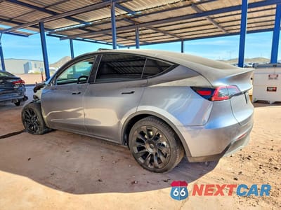 Drugie zdjęcie samochodu z przodu: 2025 TESLA MODEL Y VIN:7SAYGDEE1SF295126 - miniatura