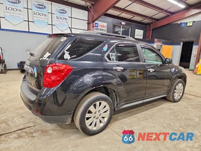 Trzecie zdjęcie samochodu z tyłu: 2011 CHEVROLET EQUINOX LT VIN:2CNFLNEC8B6471417 - miniatura