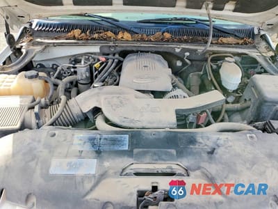 Zdjęcie 12 z 13 samochodu: 2005 CHEV SUBURBAN K1500 VIN:3GNFK16Z75G158863 - miniatura
