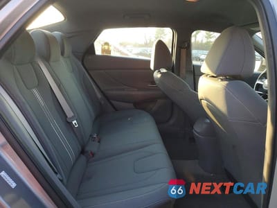 Zdjęcie 10 z 12 samochodu: 2023 HYUNDAI ELANTRA SEL VIN:KMHLS4AG4PU508643 - miniatura