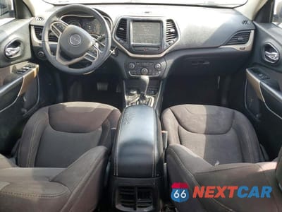 Zdjęcie 8 z 13 samochodu: 2017 JEEP CHEROKEE LATITUDE VIN:1C4PJMCB2HW606618 - miniatura