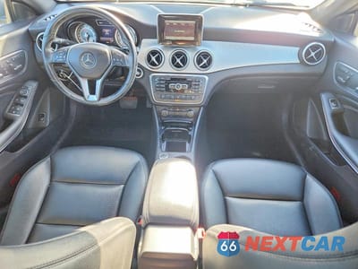Zdjęcie 8 z 11 samochodu: 2014 MERCEDES-BENZ CLA 250 VIN:WDDSJ4EB8EN037658 - miniatura