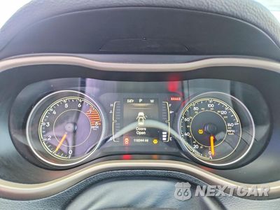 Zdjęcie 9 z 15 samochodu: 2016 JEEP CHEROKEE LATITUDE VIN:1C4PJMCS6GW104399 - miniatura