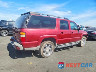 Trzecie zdjęcie samochodu z tyłu: 2004 CHEVROLET SUBURBAN K1500 VIN:3GNFK16T24G176259 - miniatura