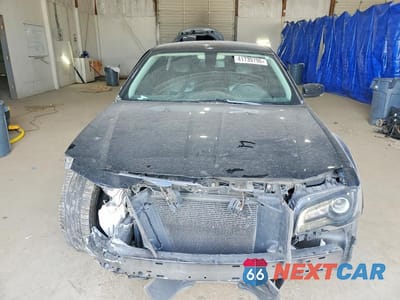 Piąte zdjęcie samochodu w środku: 2021 CHRYSLER 300 TOURING VIN:2C3CCAAG6MH661589 - miniatura