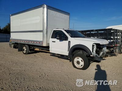 Czwarte zdjęcie samochodu z boku: 2023 FORD F450 SUPER DUTY BOX TRUCK VIN:1FDUF4GN1PDA04405 - miniatura