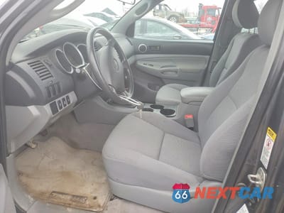 Zdjęcie 7 z 13 samochodu: 2010 TOYOTA TACOMA BASE VIN:5TEUX4EN3AZ736067 - miniatura