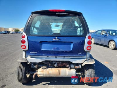 Zdjęcie 6 z 12 samochodu: 2006 SMART FORTWO VIN:WMEAJ00F06J299063 - miniatura