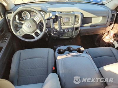 Zdjęcie 8 z 12 samochodu: 2014 RAM 2500 ST VIN:3C6UR5HL7EG130760 - miniatura
