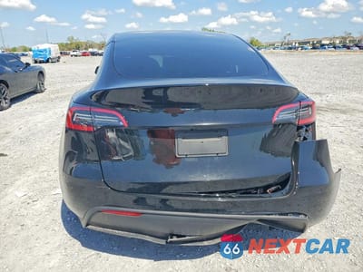 Zdjęcie 6 z 12 samochodu: 2022 TESLA MODEL Y VIN:7SAYGDEE1NF434093 - miniatura