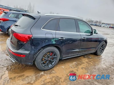 Trzecie zdjęcie samochodu z tyłu: 2016 AUDI SQ5 TECHNIK VIN:WA1LCAFP1GA108950 - miniatura