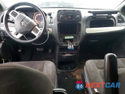 Zdjęcie 8 z 13 samochodu: 2015 DODGE GRAND CARAVAN SE VIN:2C4RDGBG5FR543017 - miniatura