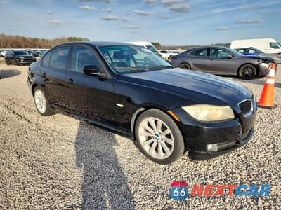 Czwarte zdjęcie samochodu z boku: 2011 BMW 328 I VIN:WBAPH7C5XBE460082 - miniatura