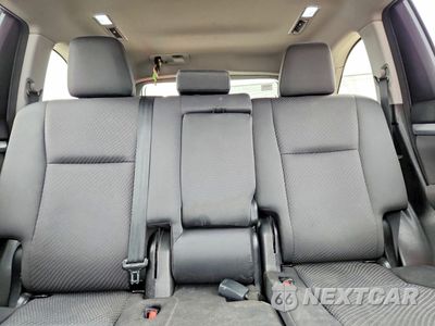Zdjęcie 10 z 14 samochodu: 2017 TOYOTA HIGHLANDER LE VIN:5TDBZRFH6HS431516 - miniatura