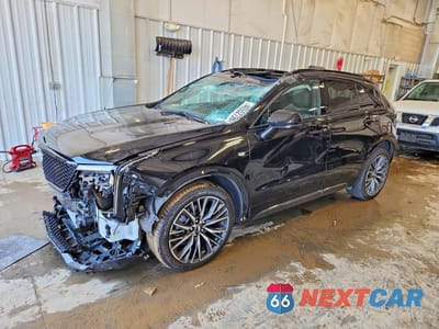 2024 CADILLAC XT4 SPORT 1GYFZFR46RF145881 - główne zdjęcie licytacji z USA - miniatura