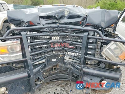 Zdjęcie 11 z 11 samochodu: 2016 GMC SIERRA K2500 SLT VIN:1GT12TE85GF117871 - miniatura