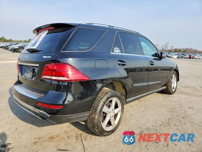 Trzecie zdjęcie samochodu z tyłu: 2016 MERCEDES-BENZ GLE 350 4MATIC VIN:4JGDA5HBXGA700948 - miniatura