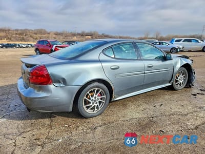 Trzecie zdjęcie samochodu z tyłu: 2004 PONTIAC GRAND PRIX GTP VIN:2G2WR544241367992 - miniatura