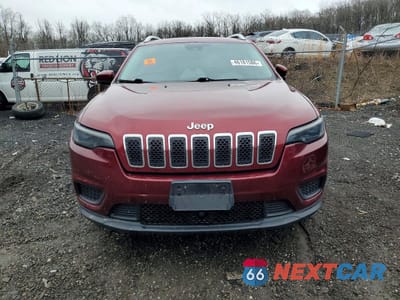 Piąte zdjęcie samochodu w środku: 2021 JEEP CHEROKEE LATITUDE VIN:1C4PJMCB9MD212894 - miniatura