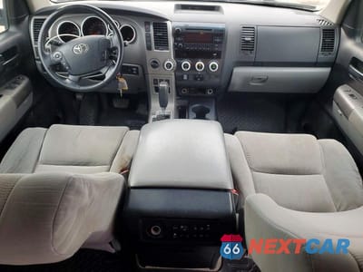 Zdjęcie 8 z 13 samochodu: 2011 TOYOTA SEQUOIA SR5 VIN:5TDBY5G12BS043963 - miniatura