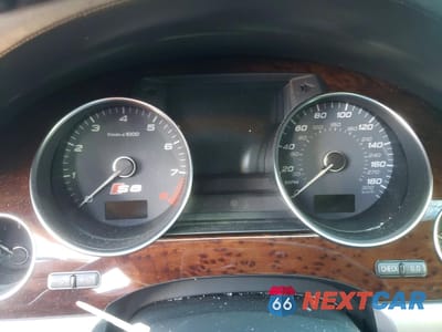 Zdjęcie 9 z 12 samochodu: 2008 AUDI S8 QUATTRO VIN:WAUPN94E38N000872 - miniatura