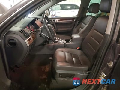 Zdjęcie 7 z 13 samochodu: 2010 VOLKSWAGEN TOUAREG V6 VIN:WVGBF7A91AD002584 - miniatura