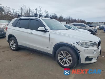 Czwarte zdjęcie samochodu z boku: 2015 BMW X5 XDRIVE35I VIN:5UXKR0C54F0K55215 - miniatura