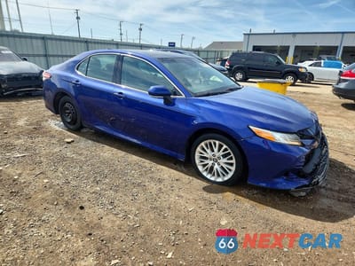 Czwarte zdjęcie samochodu z boku: 2018 TOYOTA CAMRY XLE VIN:4T1B11HK8JU537335 - miniatura